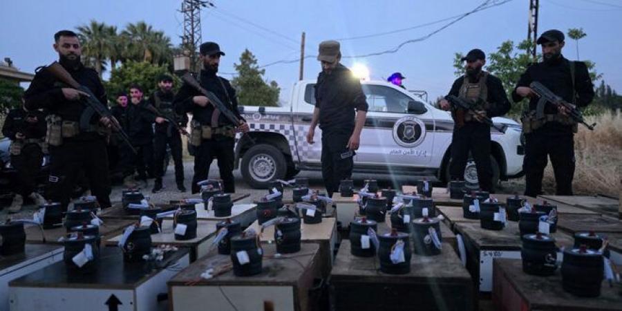 مديرية أمن اللاذقية تضبط مستودعاً ضخماً بريف القرداحة يحتوي على عبوات ناسفة معدّة للتفجير - اخبارك الان