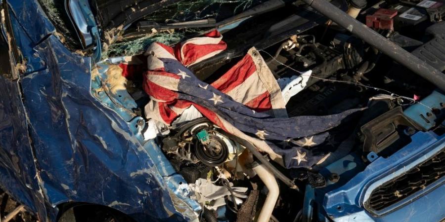 أكثر من 25 قتيلًا في عواصف عنيفة بـ 3 ولايات أمريكية - اخبارك الان