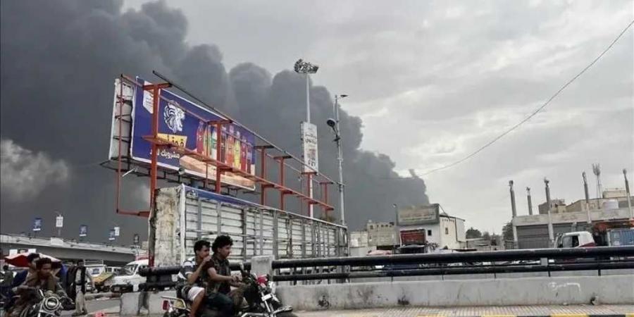 صحفي يمني: الحوثي وإيران وإسرائيل يتحملون مسؤولية تدمير اليمن - اخبارك الان