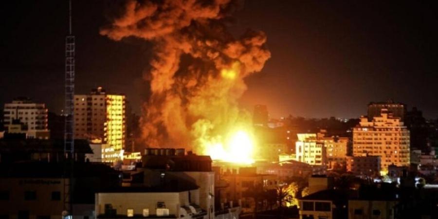 استشهاد 12 فلسطينيًا في قصف الاحتلال الإسرائيلي مدرسة تؤوي نازحين بمدينة غزة - اخبارك الان