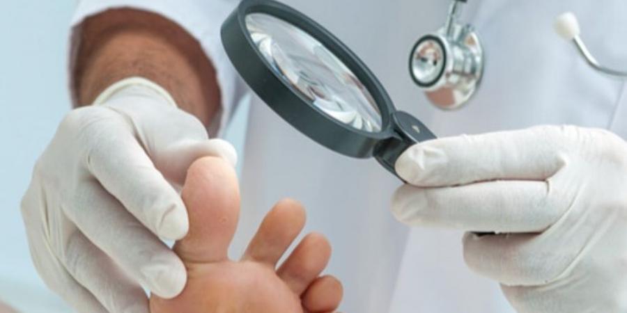 تجمع الرياض الصحي الأول يطلق مبادرة “فحص القدم السكري” لصحة الحجاج  - اخبارك الان
